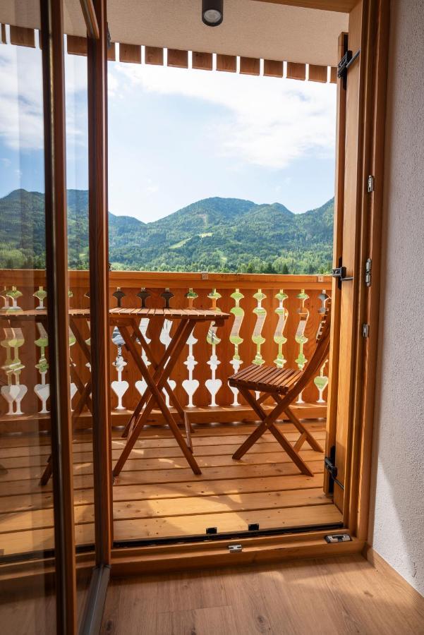 Guesthouse & Camping Danica Бохинь Экстерьер фото