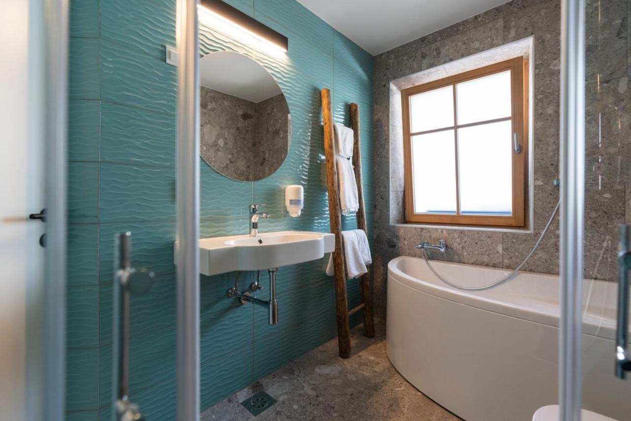 Guesthouse & Camping Danica Бохинь Экстерьер фото