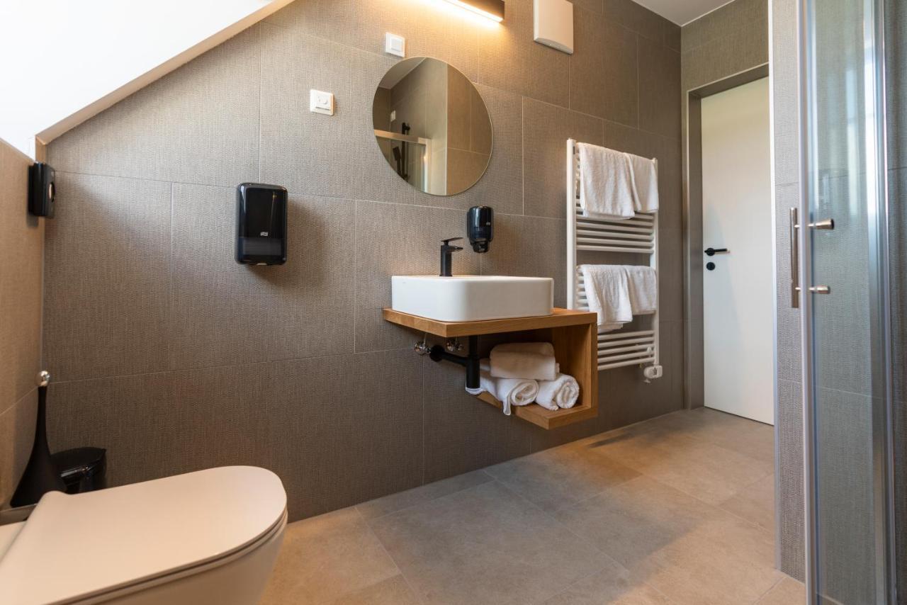 Guesthouse & Camping Danica Бохинь Экстерьер фото