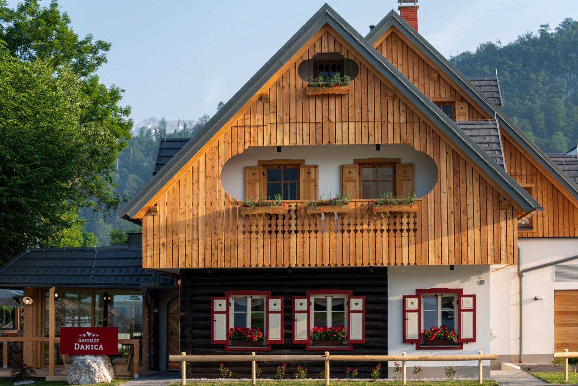 Guesthouse & Camping Danica Бохинь Экстерьер фото